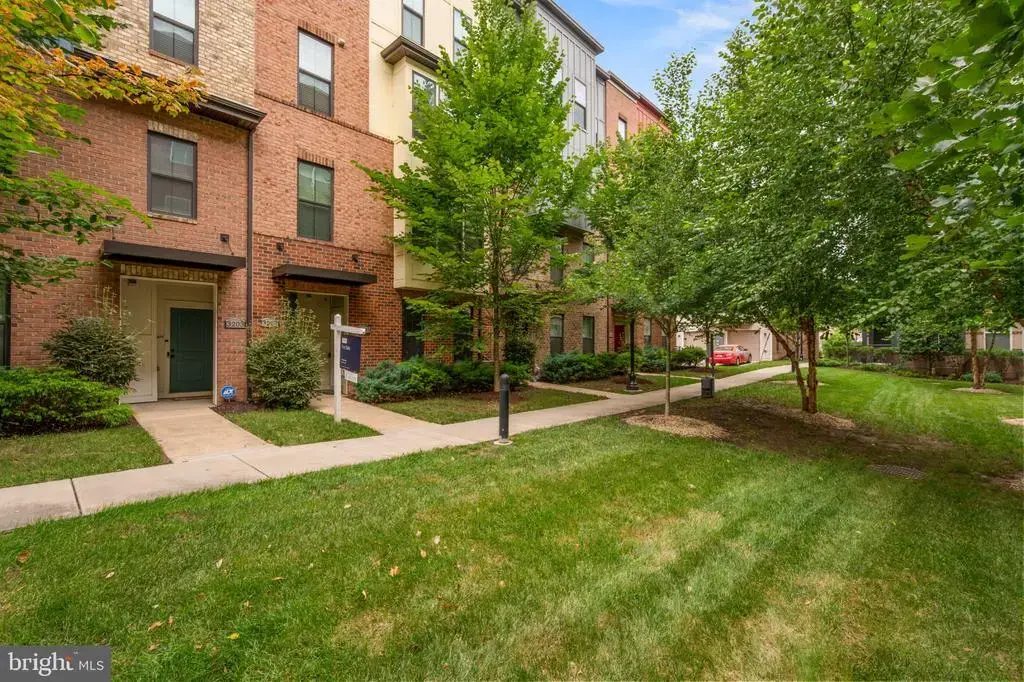 3207 Tribune Ct, HYATTSVILLE