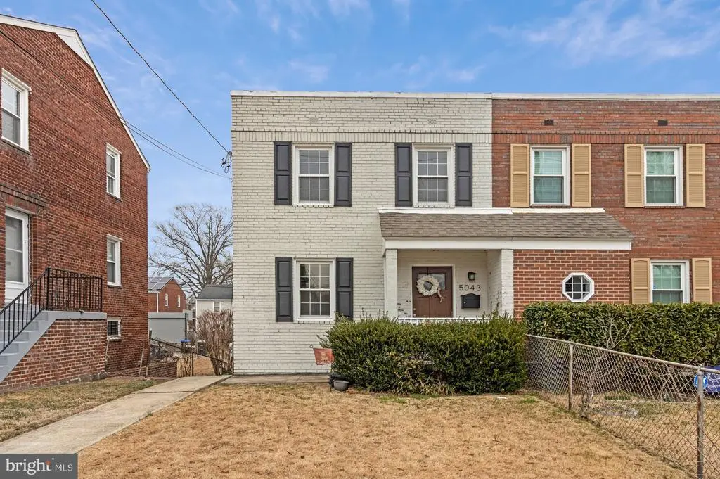 5043 11th St Ne, WASHINGTON