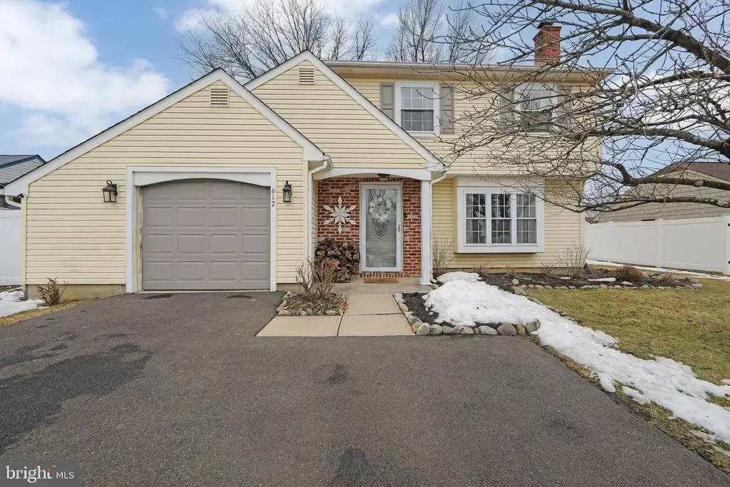 612 S Queen Anne Dr, FAIRLESS HILLS
