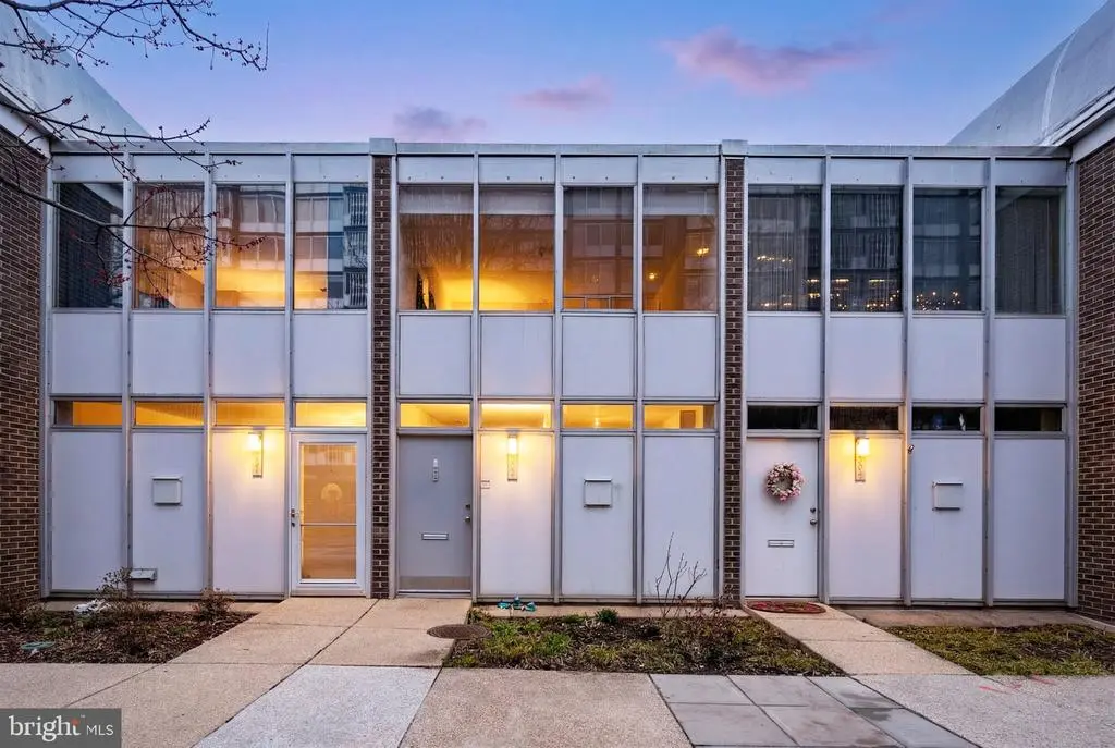 302 N St Sw #302, WASHINGTON