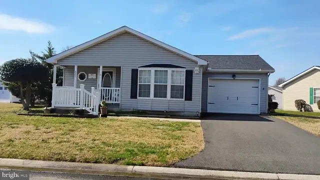 311 W Persimmon Cir W #311, Dover