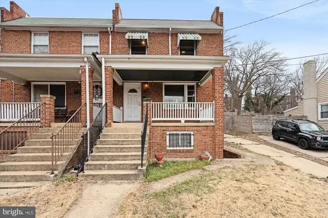 414 Chesapeake St Se, Washington