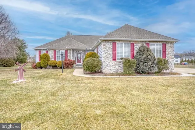143 Rockland Dr, Camden Wyoming