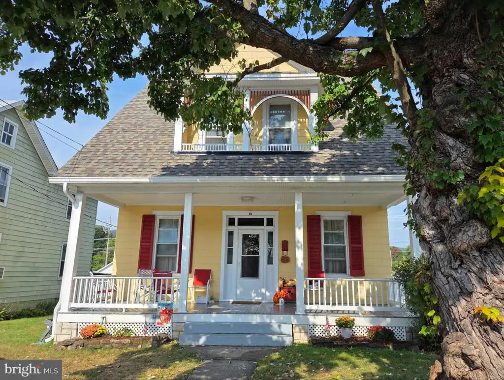 19 N Carroll St, Thurmont