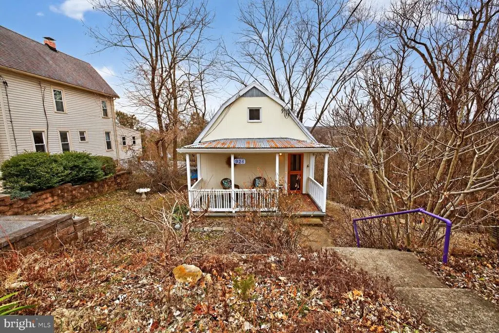 926 E A St, Brunswick