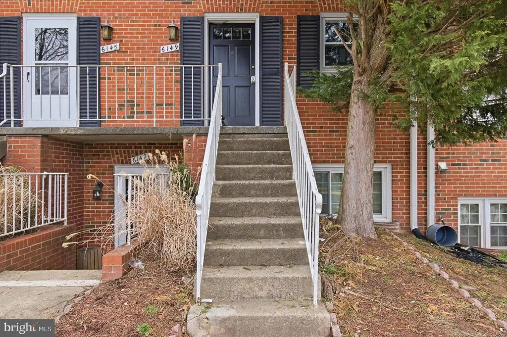 6149 Strasburg Dr, CENTREVILLE