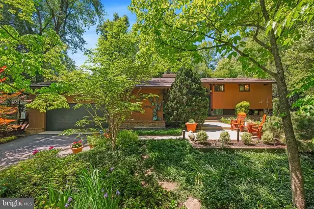 7908 Fenway Rd, Bethesda