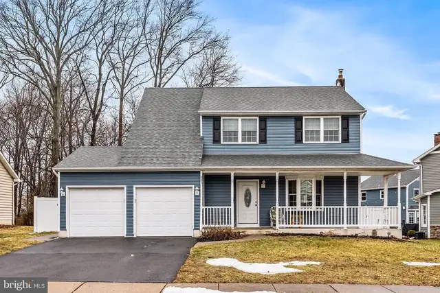 541 Stanford Rd, Fairless Hills