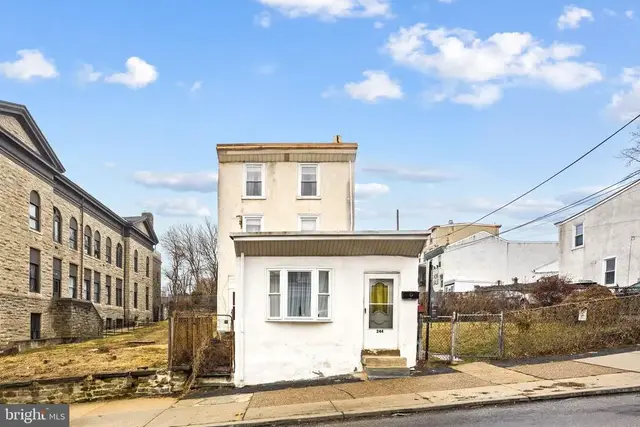 244 Hermitage St, Philadelphia