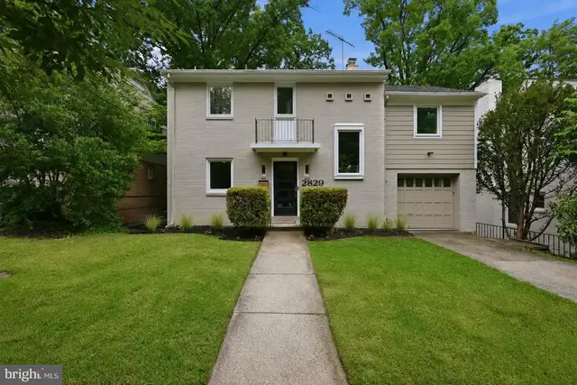 2829 29th Pl Nw, Washington