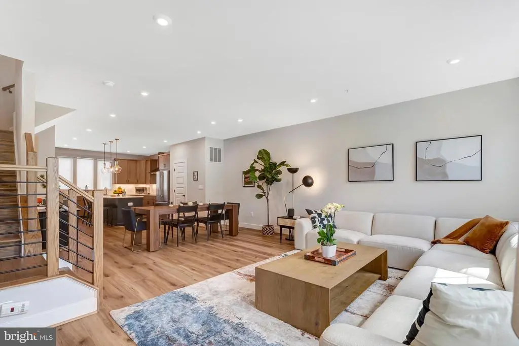 406 Brookland Grove Dr Ne, Washington