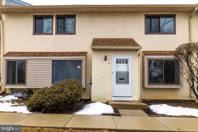 22 Fitzwatertown Rd #unit C-8, Willow Grove