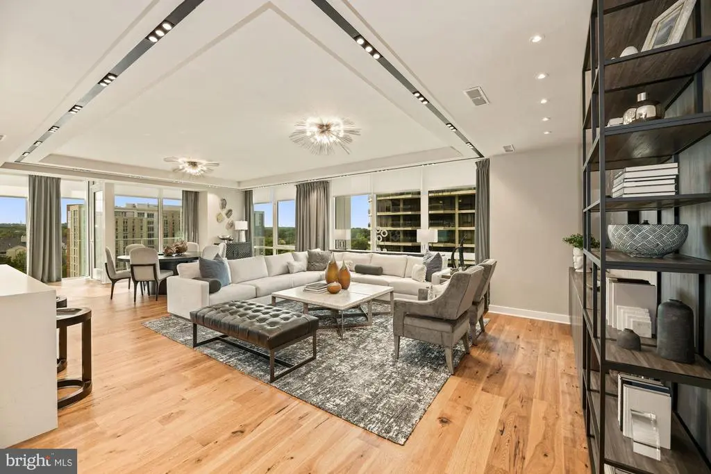 1781 N Pierce St #1001, ARLINGTON