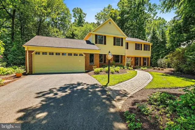 11311 Handlebar Rd, Reston