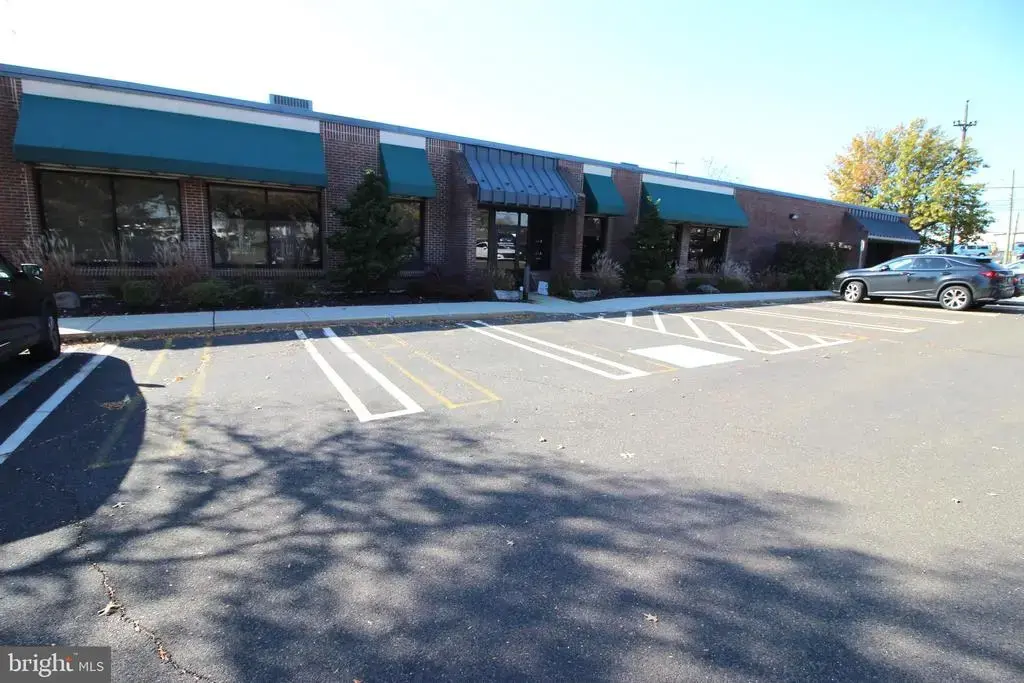 735-suite #2 Fitzwatertown Rd, WILLOW GROVE