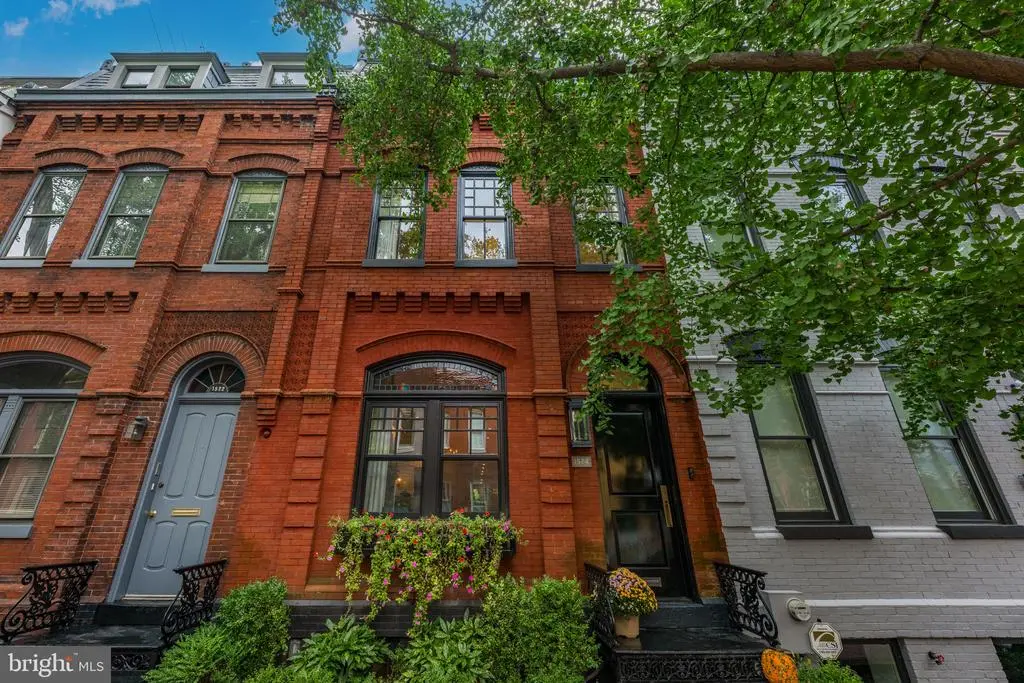 1524 Swann St Nw, WASHINGTON