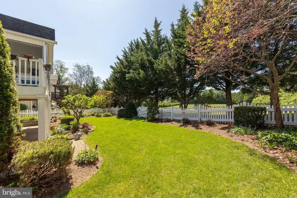 817 Chelsea Dr, WINCHESTER