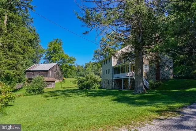 988 Kratz Rd, Glen Rock