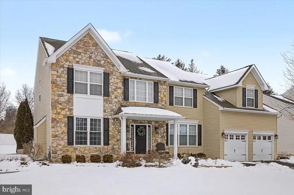 101 Sovereign Dr, WARRINGTON