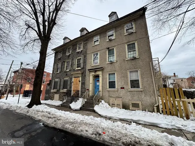 703 N West St, Wilmington
