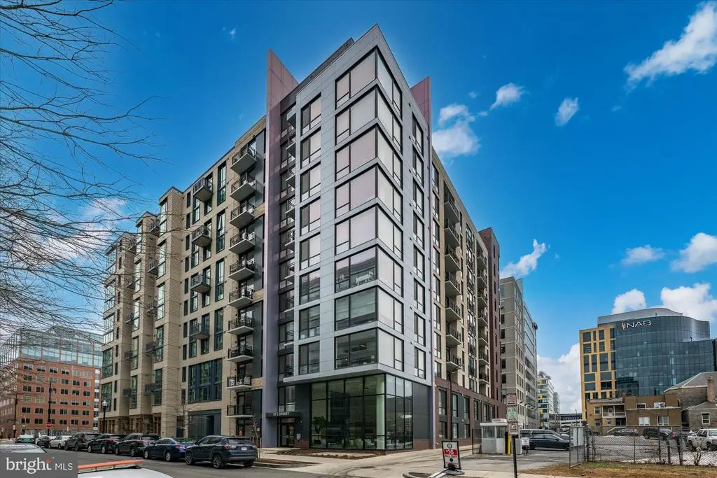 37 L St Se #1105, WASHINGTON