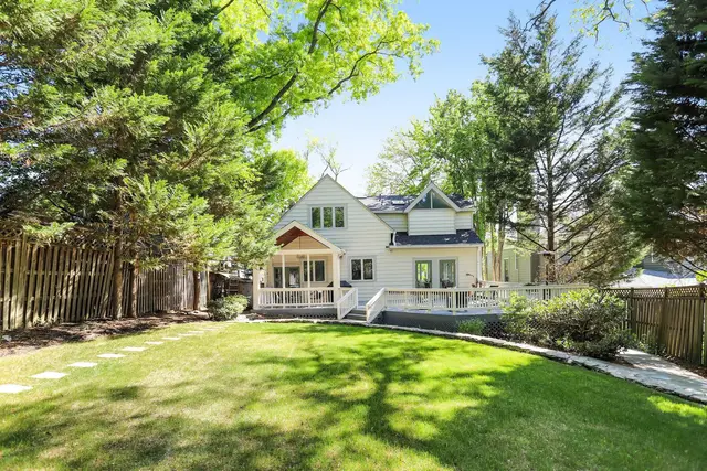 5045 Cathedral Ave Nw, Washington