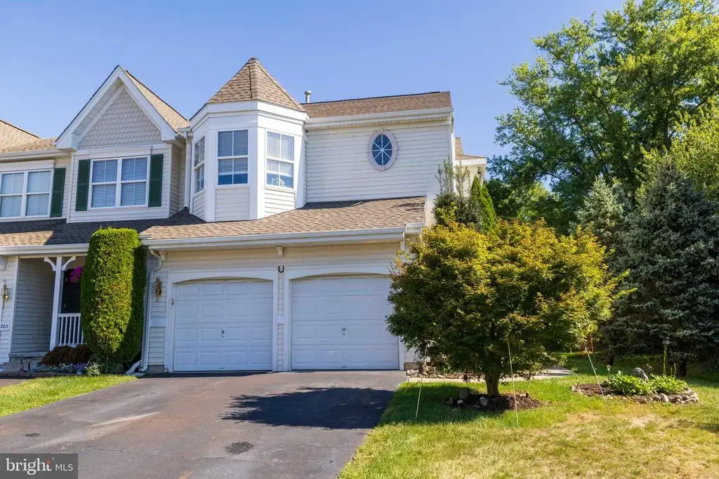 201 Coventry Rd, CHALFONT