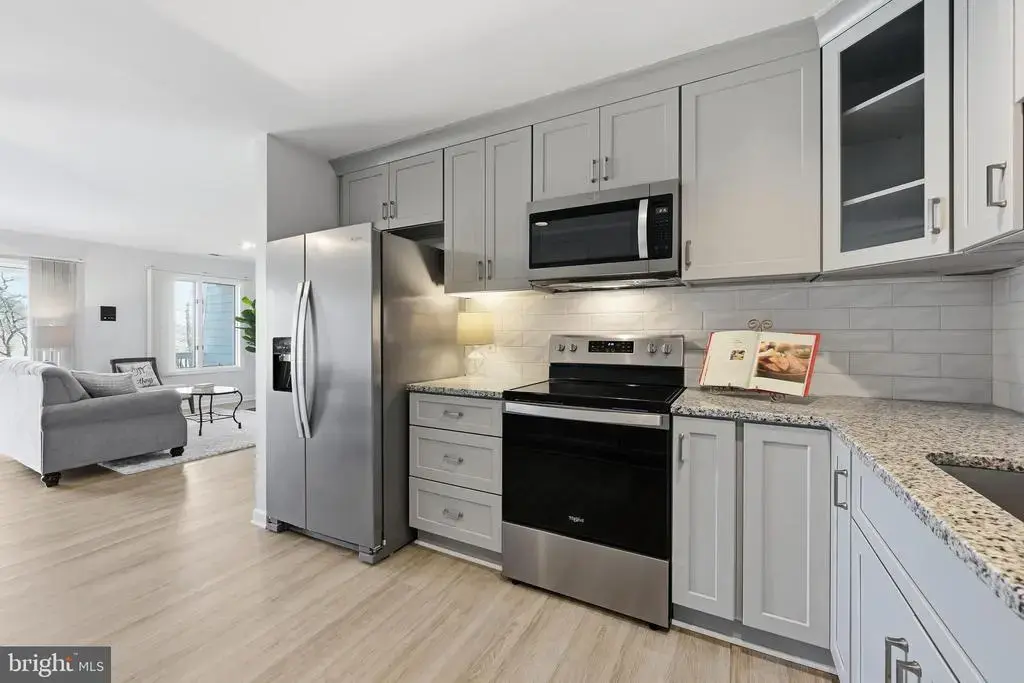 109 Bayview, GRASONVILLE