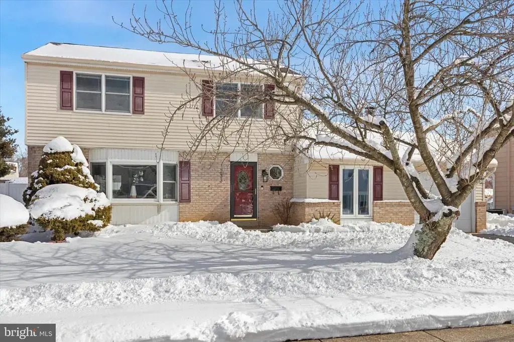 233 Sharpless Rd, SOUTHAMPTON