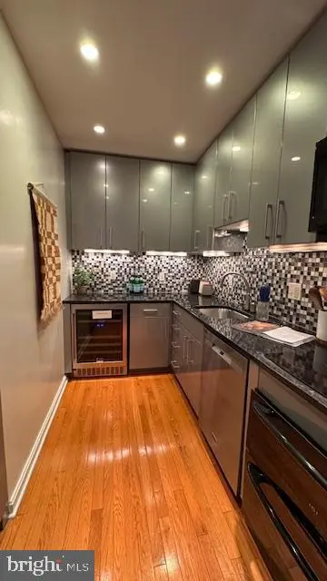 3225 Grace St Nw #219, Washington