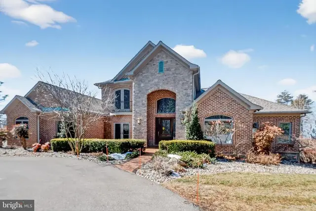 4803 Smokey Ct, Frederick