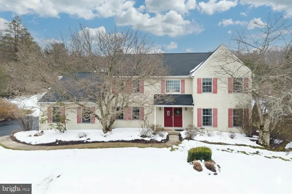 35 Oakwood Ln, PHOENIXVILLE