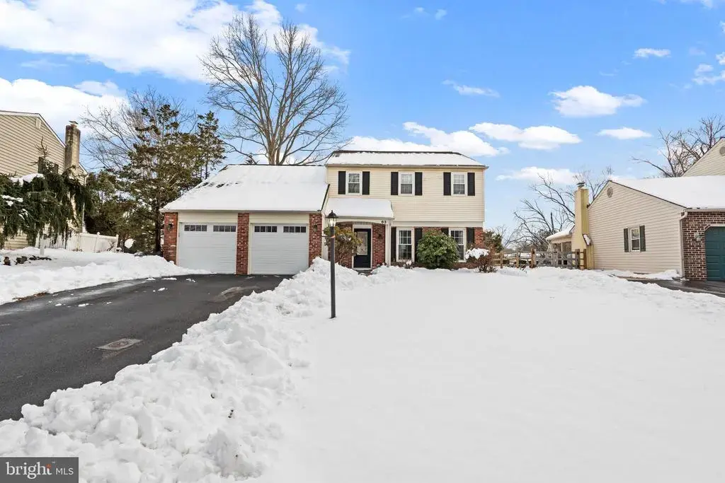 63 Forrest Dr, SOUTHAMPTON