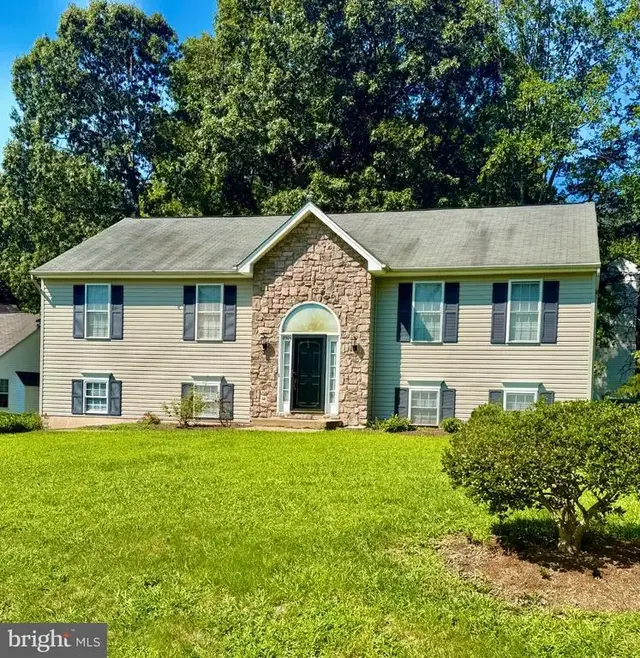 9504 S S. Royal Crest Ct, Fredericksburg