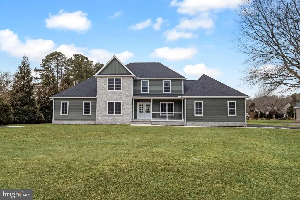 129 Village Dr, SEAFORD