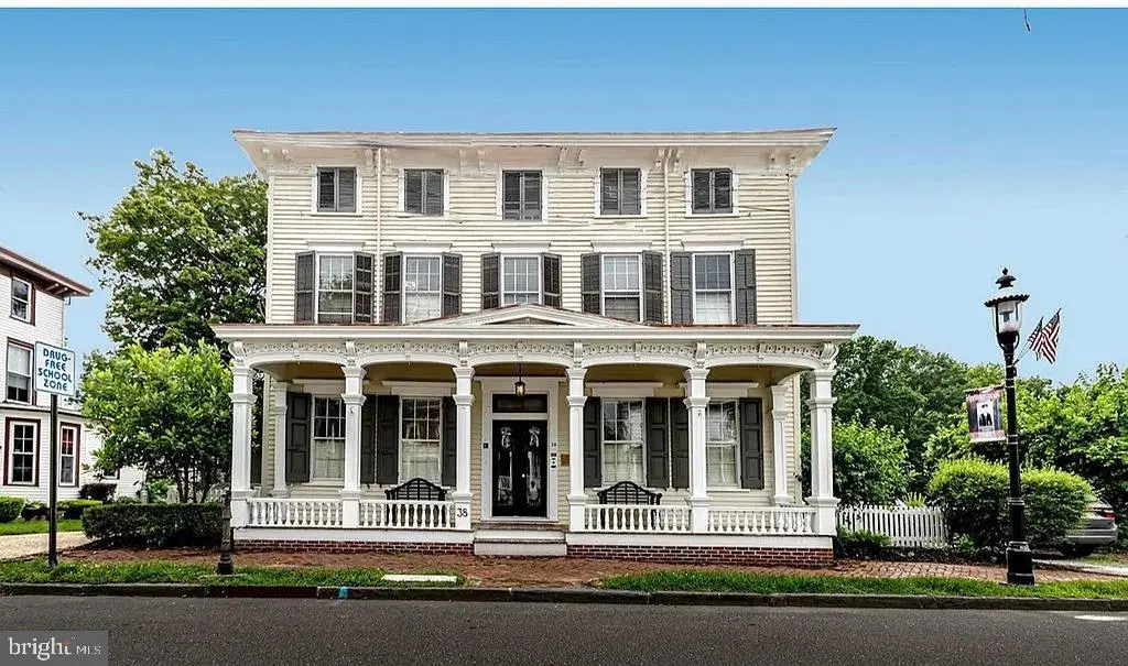 38 Main St, SOUTHAMPTON