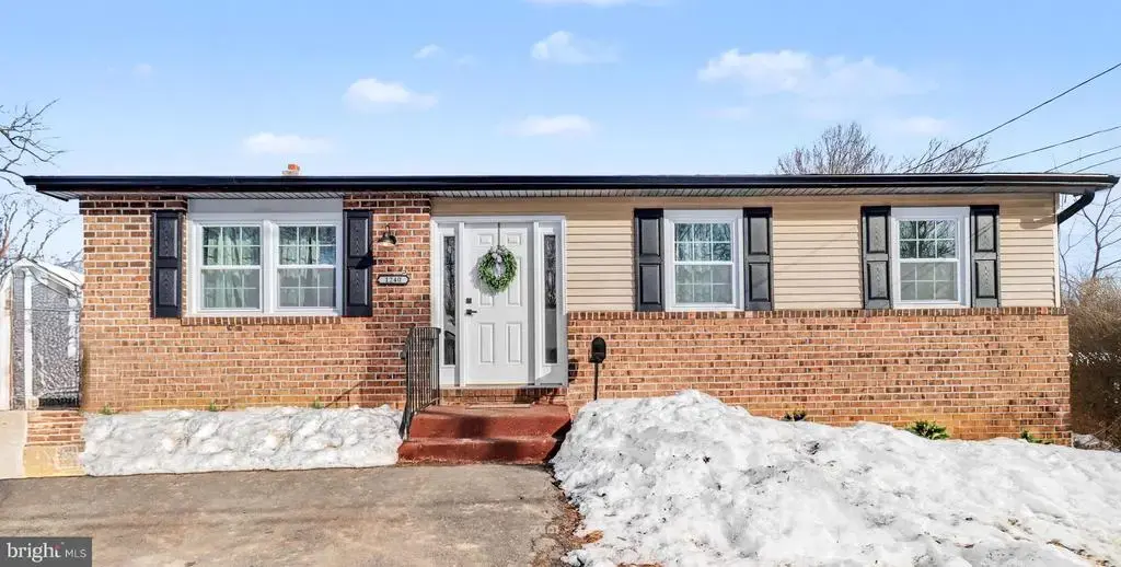 1240 Falls Ave, FEASTERVILLE TREVOSE