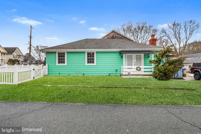 20587 Bay Rd, Rehoboth Beach