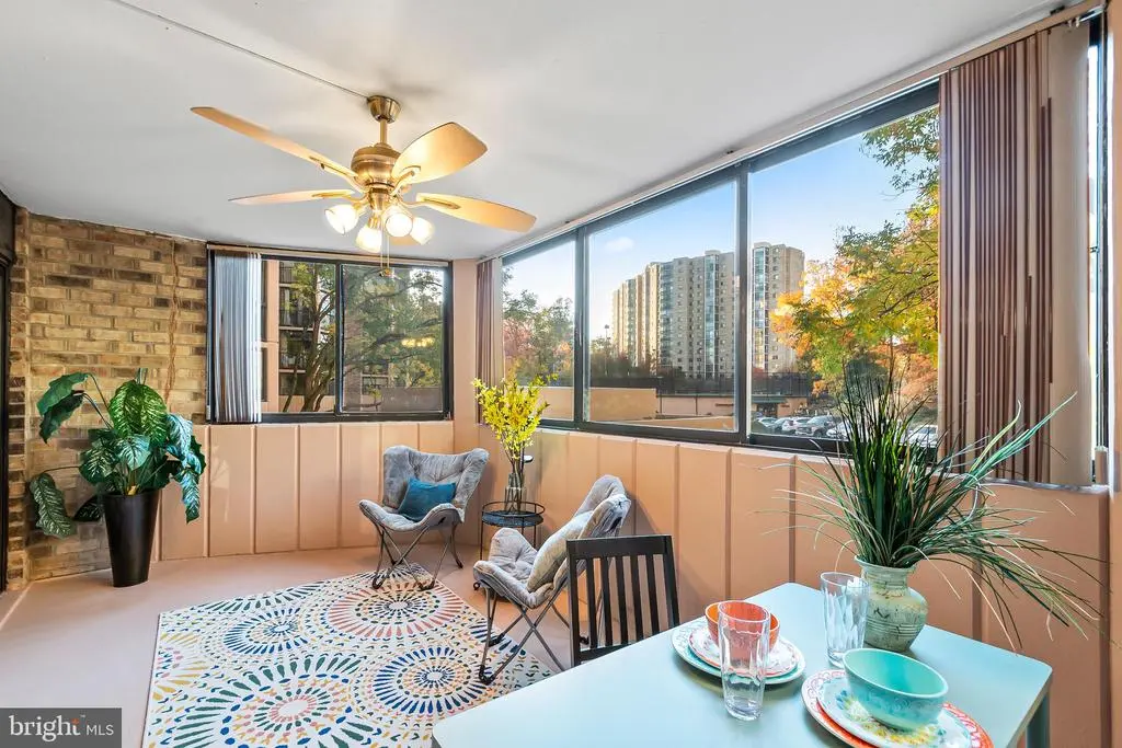 5904 Mount Eagle Dr #201, ALEXANDRIA