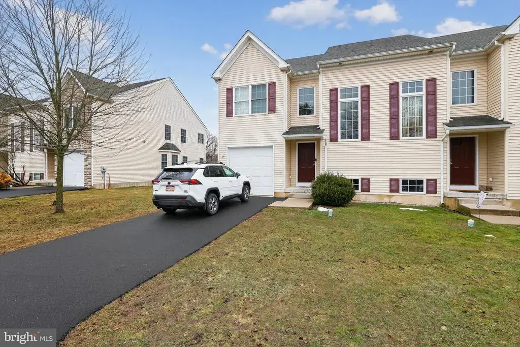 135 Sugarbush Dr, PERKASIE