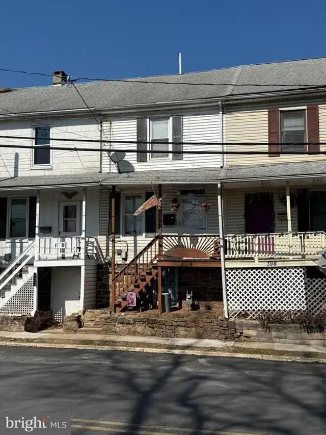304 Maple St, Manchester