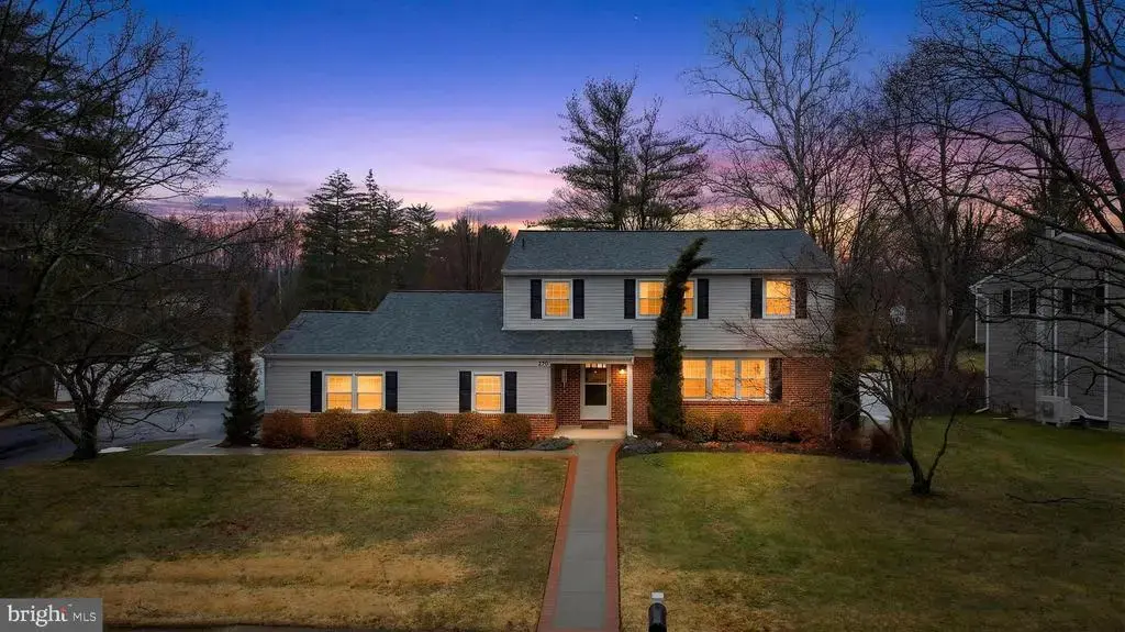 224 Marlboro Rd, YARDLEY