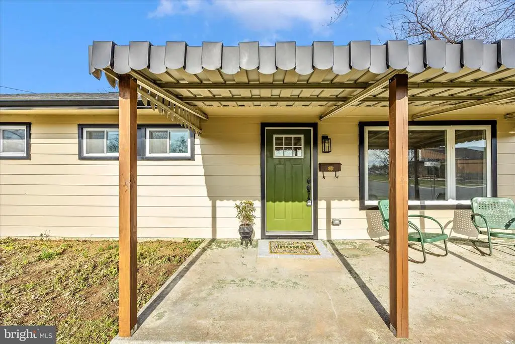 301 Redwood Ave, Frederick