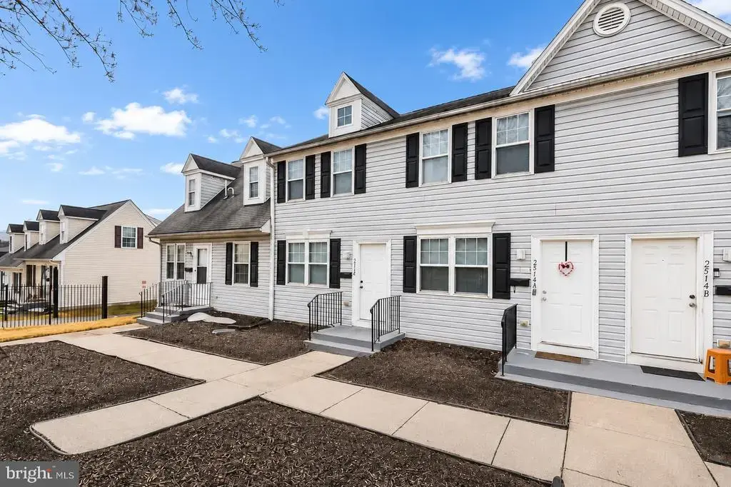 2512 Kent Village Dr, LANDOVER