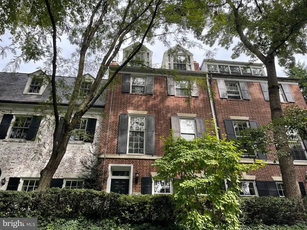 2527 Waterside Dr Nw, WASHINGTON