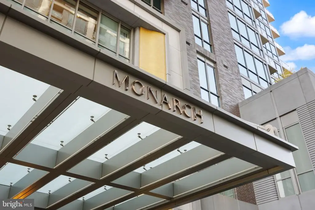 7887 Jones Branch Dr #1802, MCLEAN