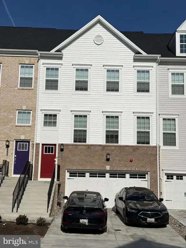 1721 Water Crossing Rd, Pikesville