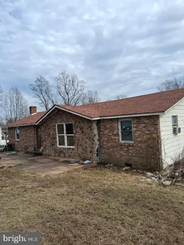268 Rollins Ford Rd, Amissville