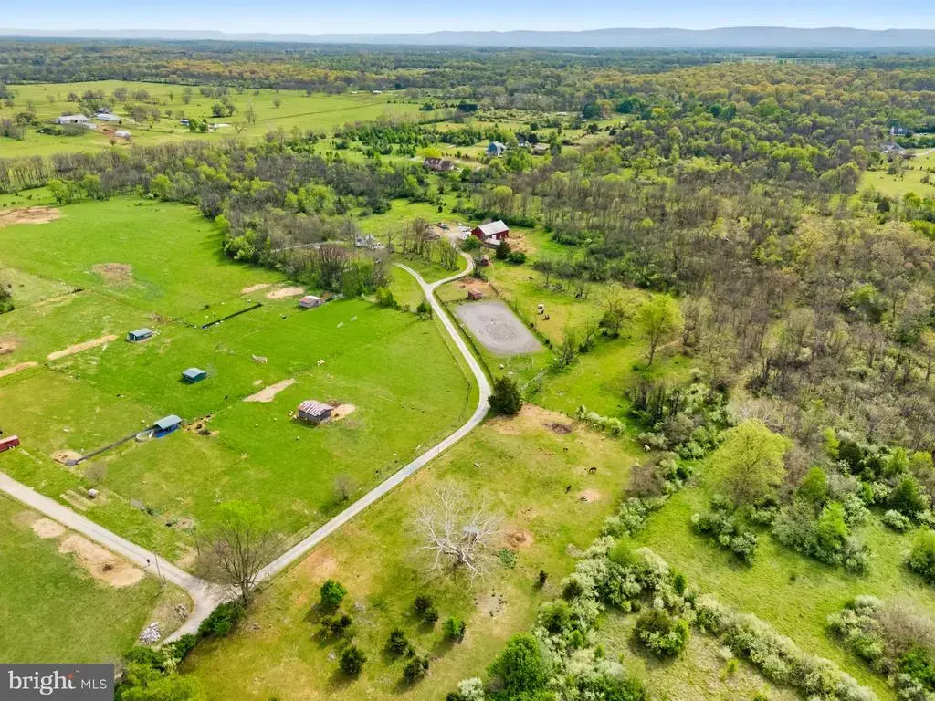420 Russell Rd, BERRYVILLE