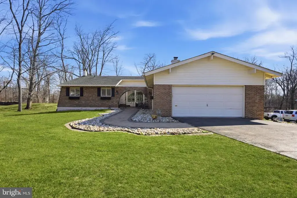 216 Bruce Rd, WASHINGTON CROSSING